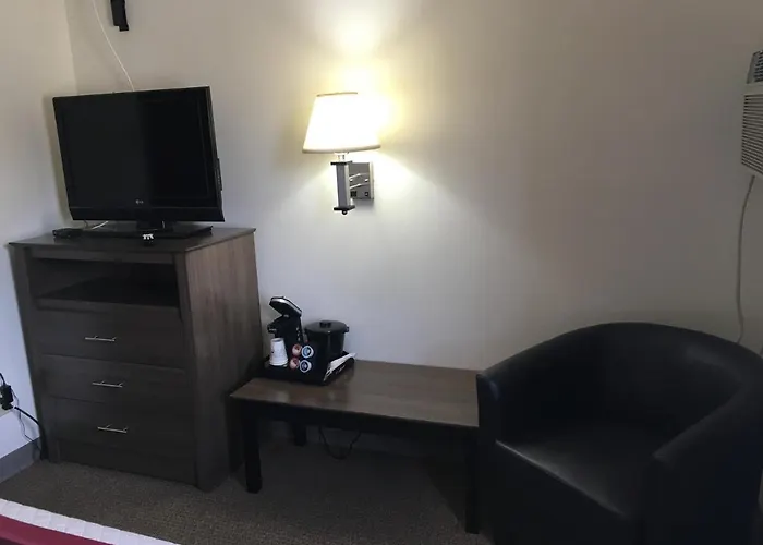 Lakes Area Inn