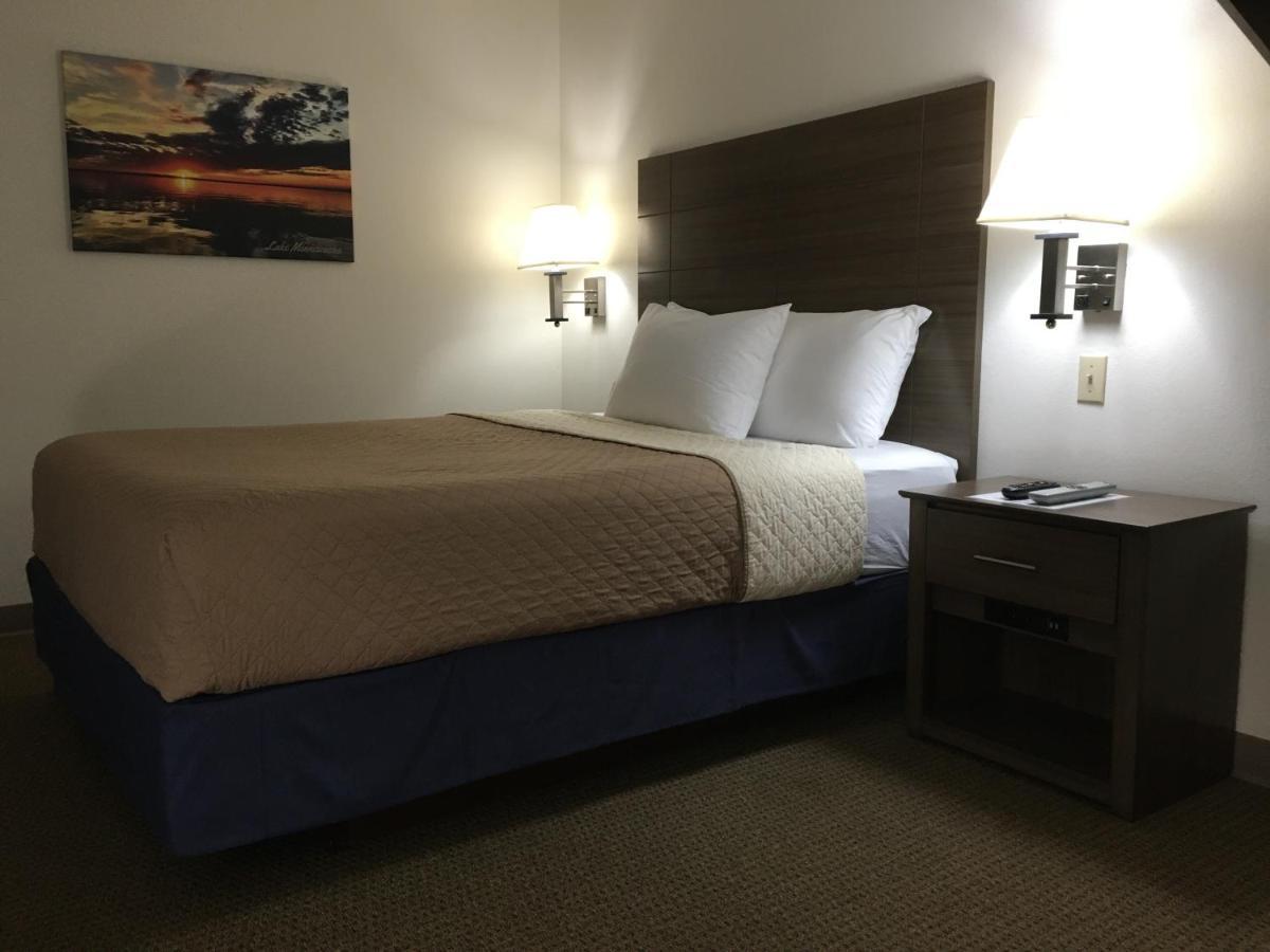 Lakes Area Hotel *